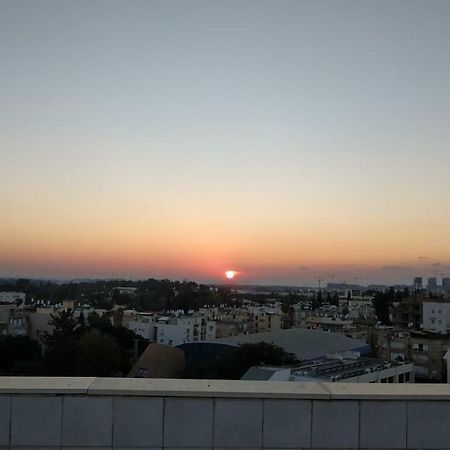 Herzelia Rooftop Special 2 Room Apartment 外观 照片